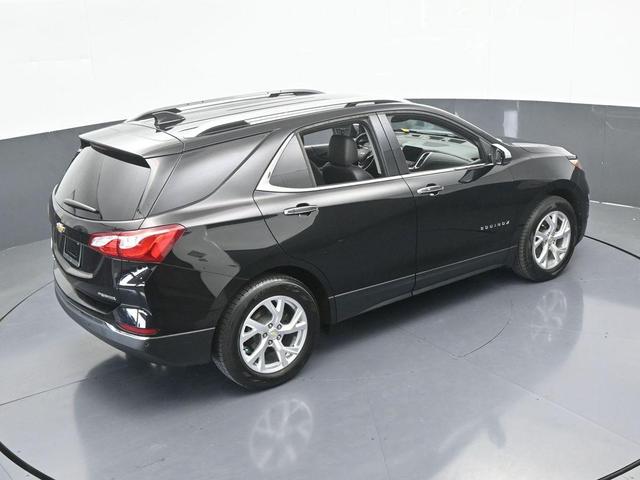 Photo of 2021 Mosaic Black Metallic Chevrolet Equinox