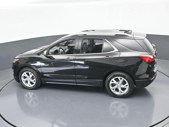 Photo of 2021 Mosaic Black Metallic Chevrolet Equinox