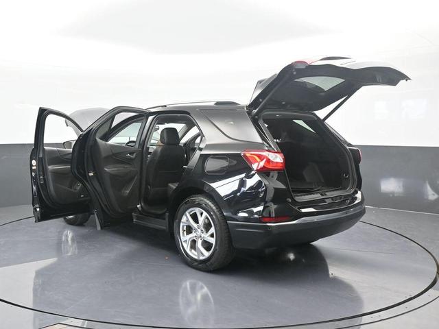 Photo of 2021 Mosaic Black Metallic Chevrolet Equinox