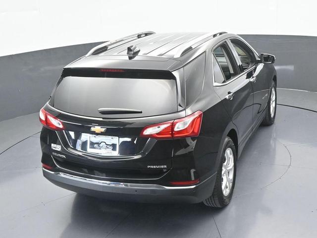 Photo of 2021 Mosaic Black Metallic Chevrolet Equinox