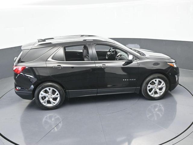 Photo of 2021 Mosaic Black Metallic Chevrolet Equinox