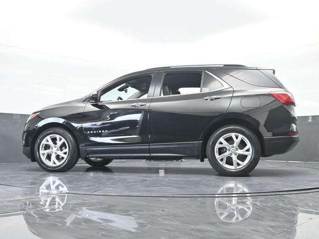 Photo of 2021 Mosaic Black Metallic Chevrolet Equinox