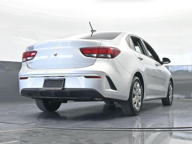 Photo of 2022 Silky Silver Kia Rio