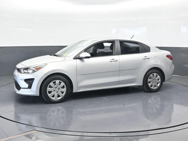 Photo of 2022 Silky Silver Kia Rio