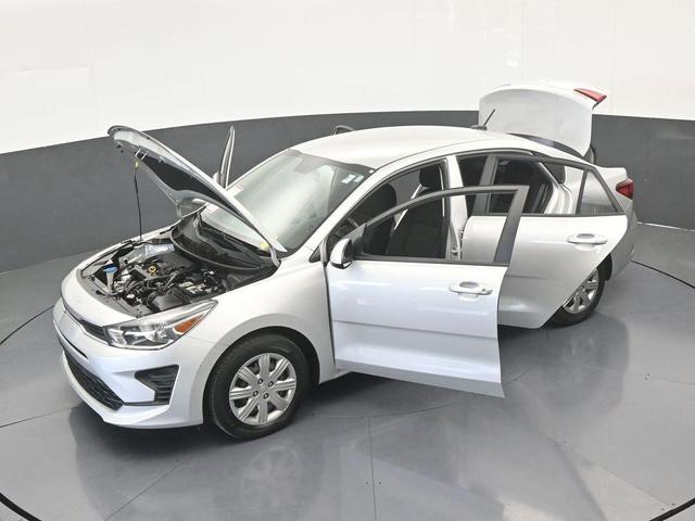 Photo of 2022 Silky Silver Kia Rio