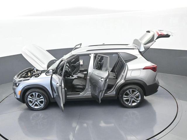 Photo of 2021 Steel Gray Kia Seltos