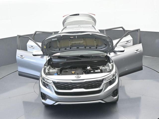 Photo of 2021 Steel Gray Kia Seltos