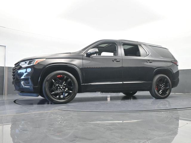Photo of 2018 Mosaic Black Metallic Chevrolet Traverse
