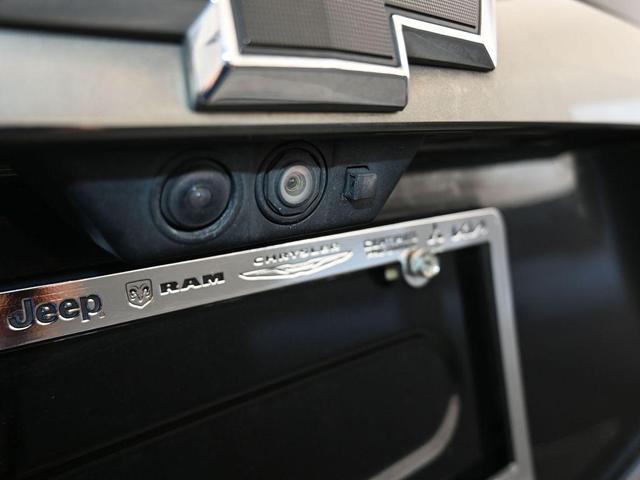 Photo of 2018 Mosaic Black Metallic Chevrolet Traverse