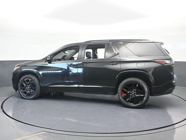 Photo of 2018 Mosaic Black Metallic Chevrolet Traverse
