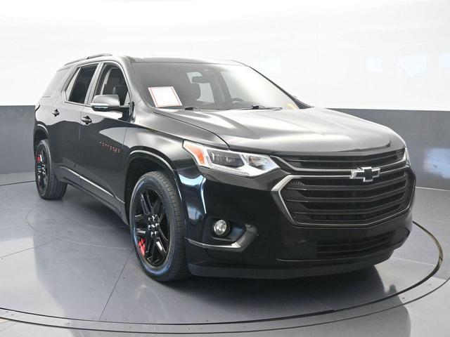 Photo of 2018 Mosaic Black Metallic Chevrolet Traverse