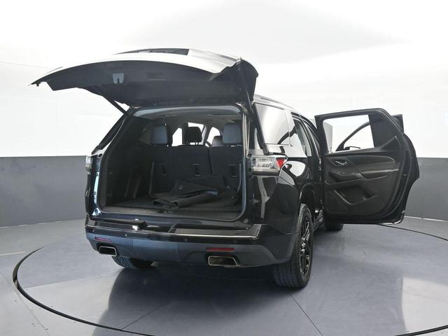 Photo of 2018 Mosaic Black Metallic Chevrolet Traverse