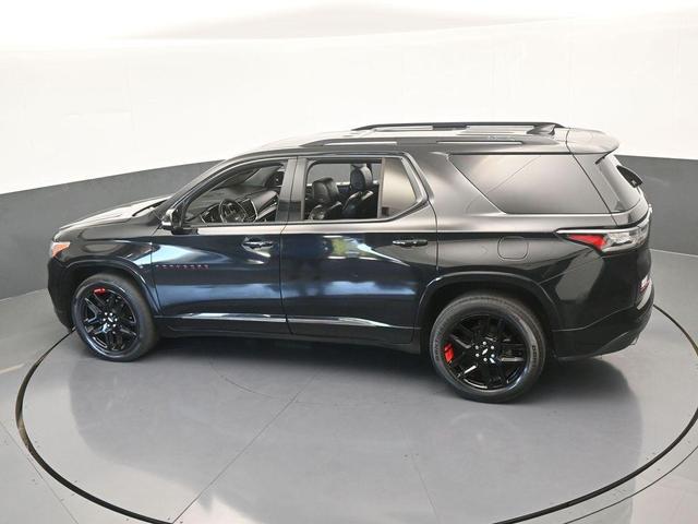 Photo of 2018 Mosaic Black Metallic Chevrolet Traverse