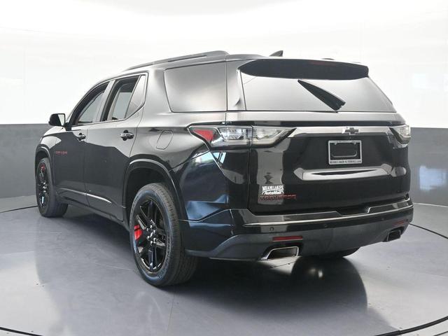 Photo of 2018 Mosaic Black Metallic Chevrolet Traverse