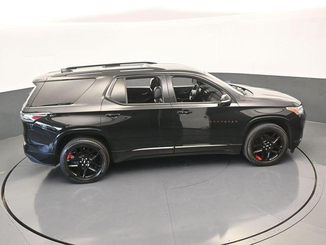 Photo of 2018 Mosaic Black Metallic Chevrolet Traverse