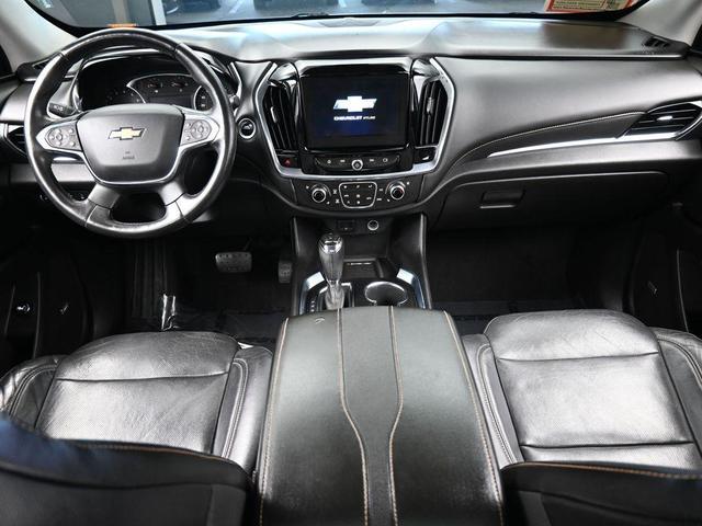 Photo of 2018 Mosaic Black Metallic Chevrolet Traverse
