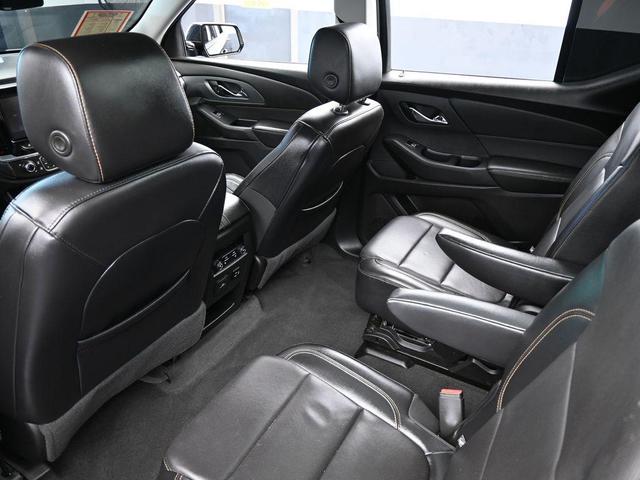 Photo of 2018 Mosaic Black Metallic Chevrolet Traverse
