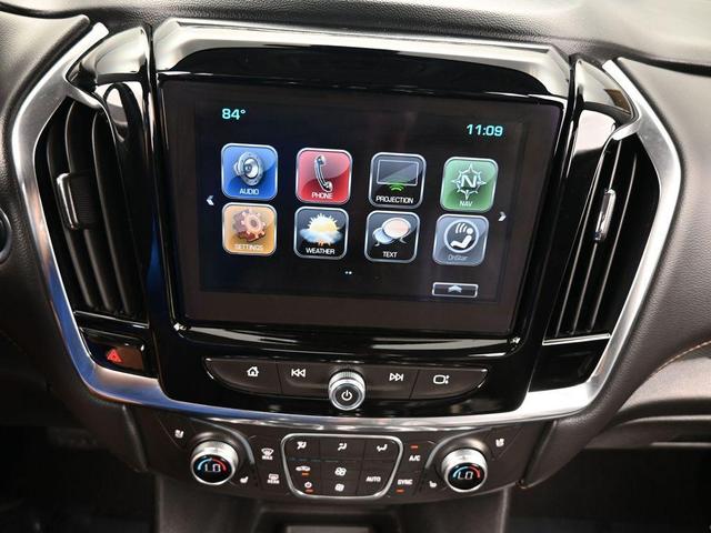 Photo of 2018 Mosaic Black Metallic Chevrolet Traverse