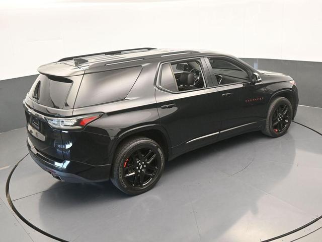 Photo of 2018 Mosaic Black Metallic Chevrolet Traverse