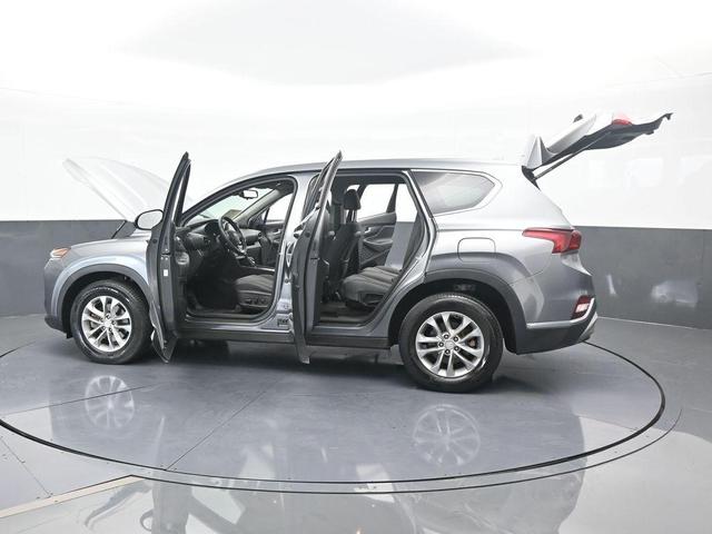 Photo of 2019 Machine Gray Hyundai SANTA FE