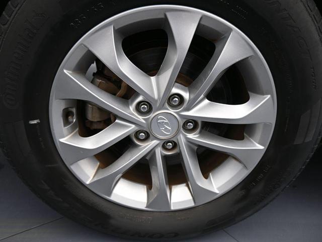 Photo of 2019 Machine Gray Hyundai SANTA FE