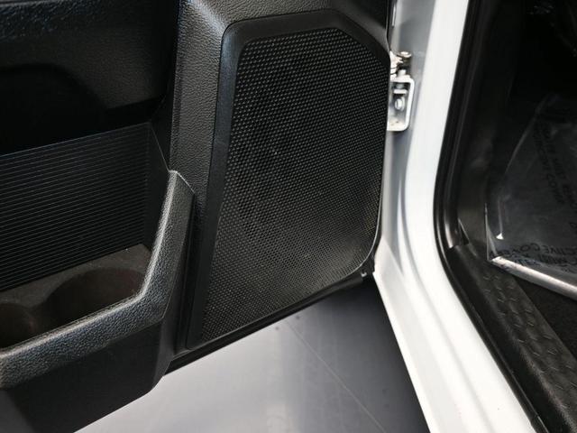 Photo of 2018 Bright White Clearcoat RAM 1500