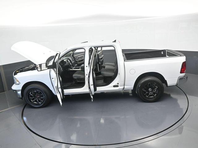 Photo of 2018 Bright White Clearcoat RAM 1500