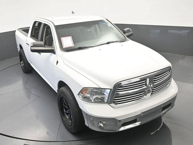Photo of 2018 Bright White Clearcoat RAM 1500