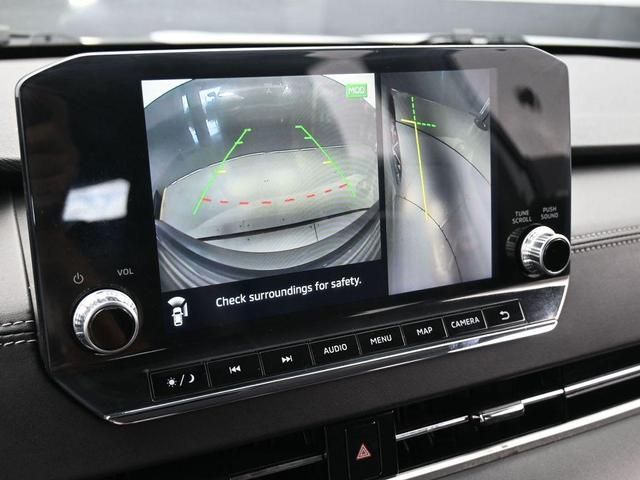 Photo of 2022 Gray Metallic Mitsubishi Outlander