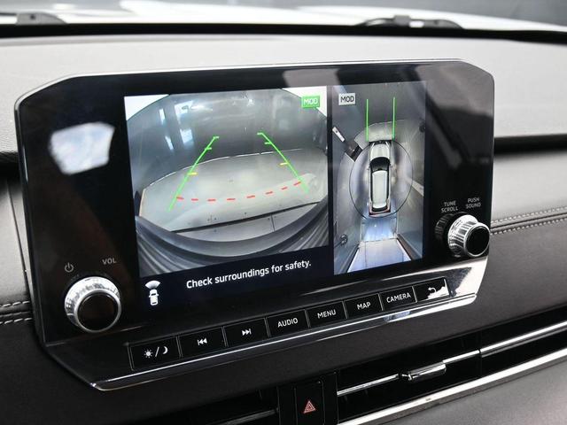Photo of 2022 Gray Metallic Mitsubishi Outlander
