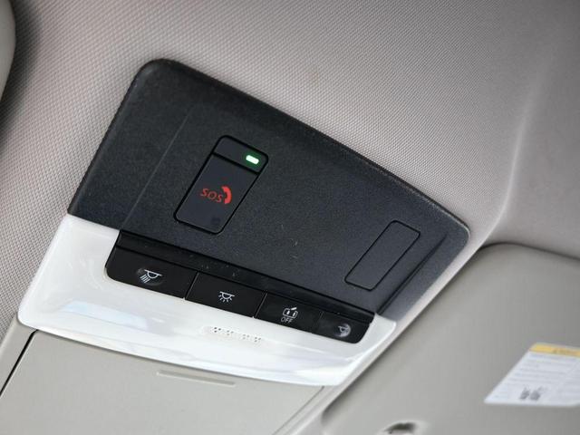 Photo of 2022 Gray Metallic Mitsubishi Outlander