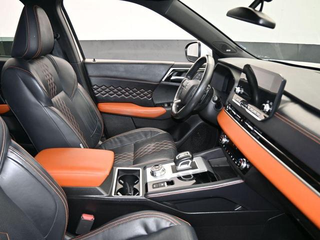 Photo of 2022 Silver Mitsubishi Outlander