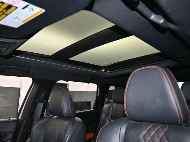 Photo of 2022 Silver Mitsubishi Outlander