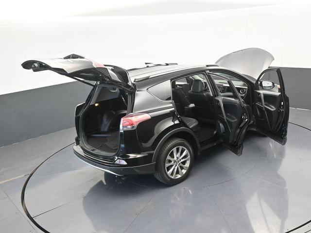 Photo of 2016 Black Toyota RAV4