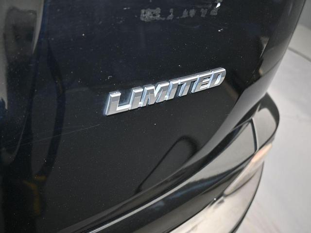 Photo of 2016 Black Toyota RAV4