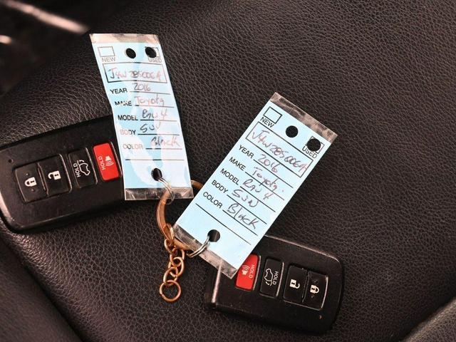 Photo of 2016 Black Toyota RAV4