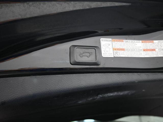 Photo of 2016 Black Toyota RAV4