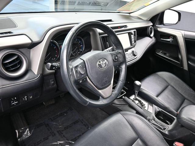 Photo of 2016 Black Toyota RAV4