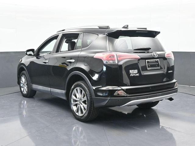 Photo of 2016 Black Toyota RAV4