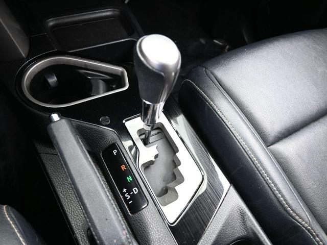 Photo of 2016 Black Toyota RAV4