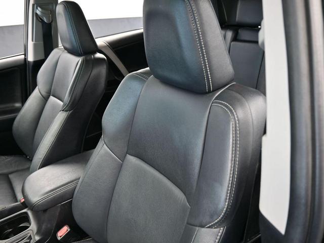 Photo of 2016 Black Toyota RAV4