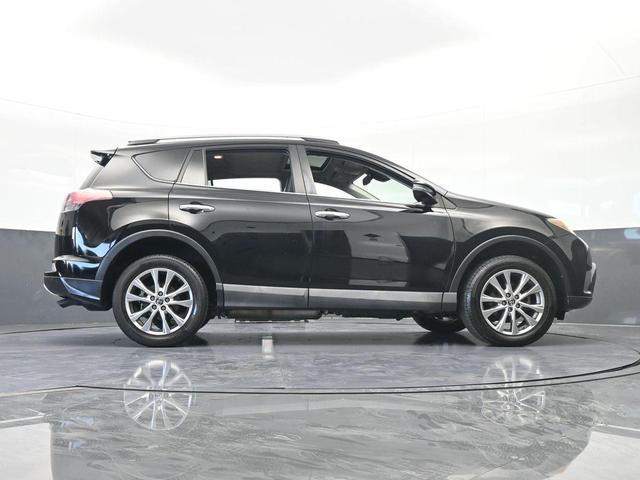 Photo of 2016 Black Toyota RAV4