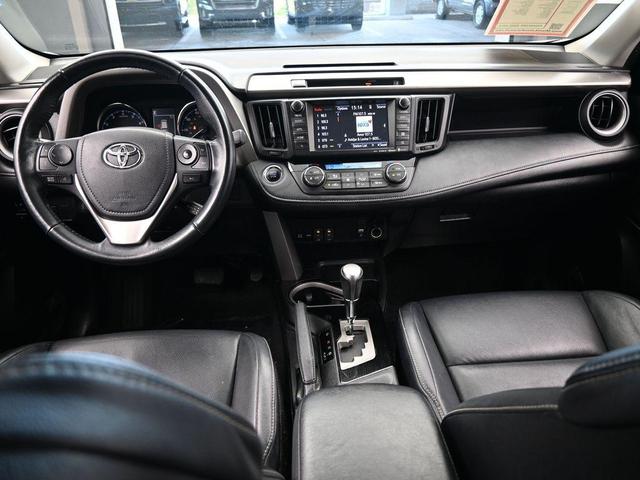 Photo of 2016 Black Toyota RAV4