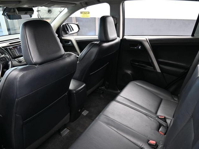 Photo of 2016 Black Toyota RAV4