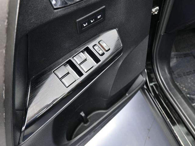 Photo of 2016 Black Toyota RAV4