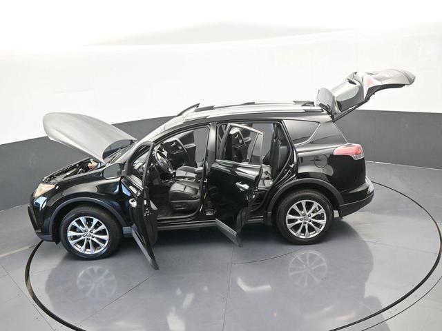 Photo of 2016 Black Toyota RAV4