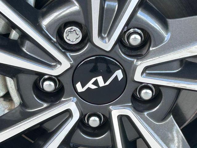 Photo of 2023 Gravity Gray Kia Forte