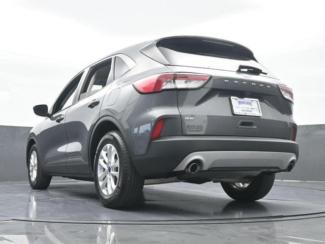 Photo of 2021 Gray Ford Escape