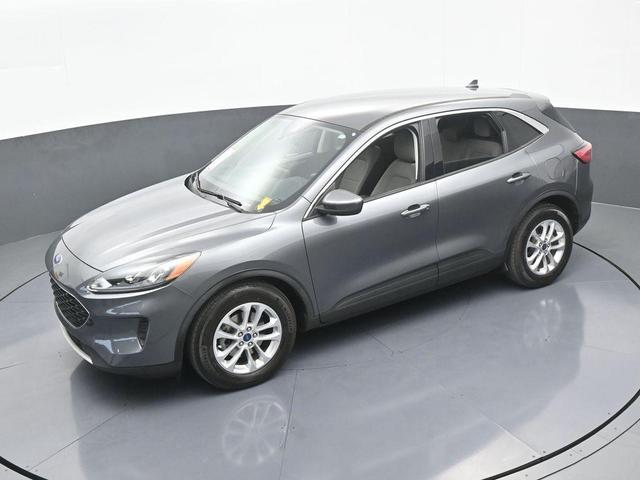 Photo of 2021 Gray Ford Escape