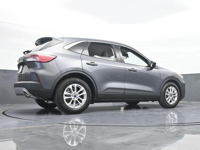 Photo of 2021 Gray Ford Escape